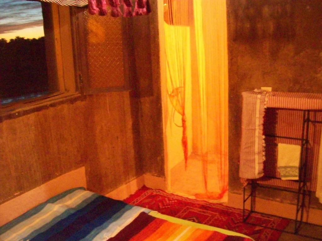 Auberge Toda Kasbah Tinfou Zaouia de Sidi el Mokhtar Ben Ali 外观 照片